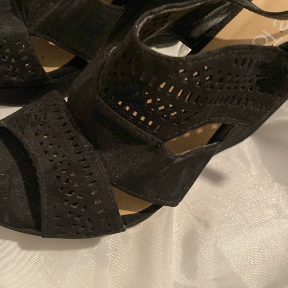 Me Too black suede wedge sandals- worn once - Picture 2 of 10